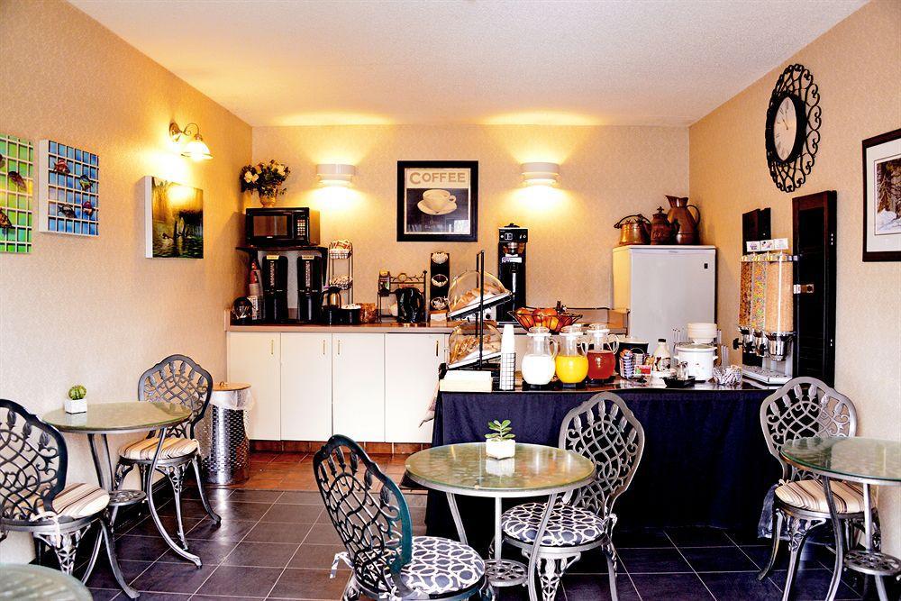 Comfort Inn Simcoe Restaurant bilde