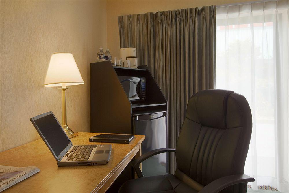 Comfort Inn Simcoe Rom bilde